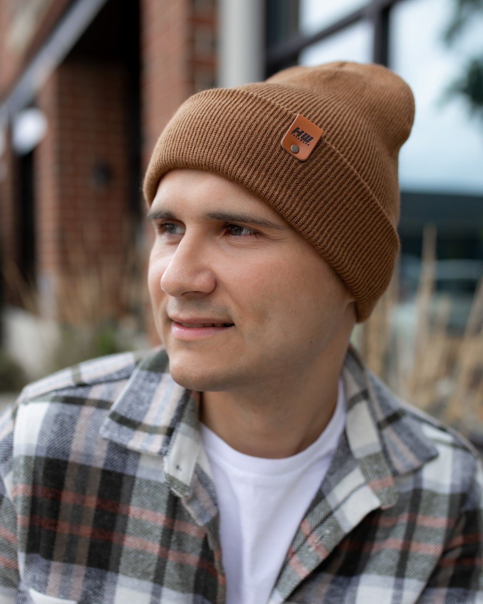 HAAKWEAR Knit Cuffed Beanie - Camel Brown